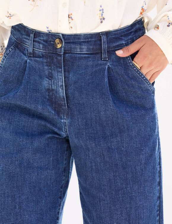 Jean &agrave; pinces, coupe large (stone)