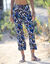 Pantacourt large imprimé tropical (noir / violine)