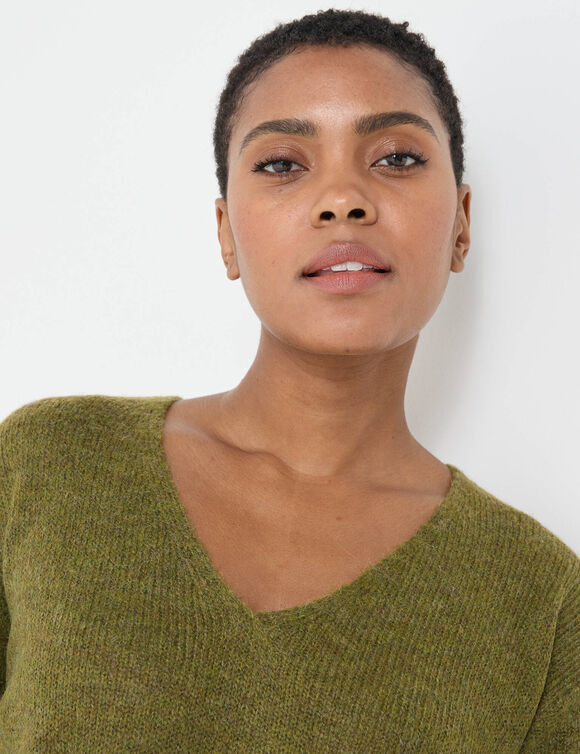 Pull col V manches longues, laine et mohair mélangés (vert mousse)