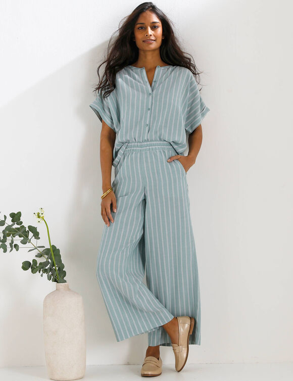 Chemisier boutonn&eacute; ray&eacute;, manches courtes     (bleu gris&eacute;)