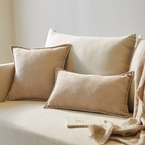 Coussin uni velours c&ocirc;tel&eacute; (beige)