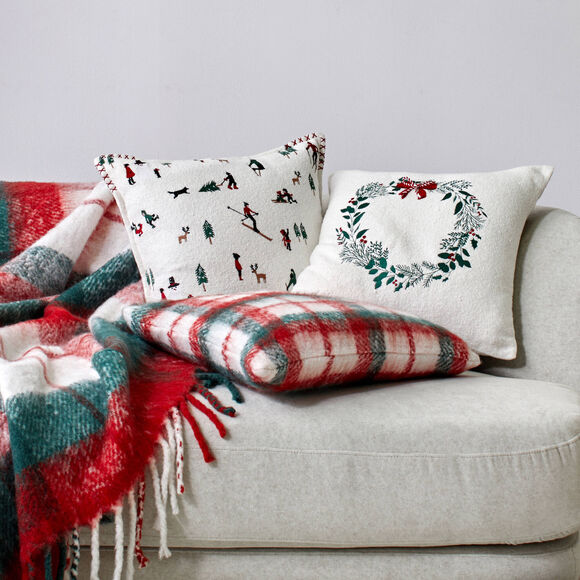 Coussin coton bouclette, broderies skieurs (&eacute;cru / rouge / vert)