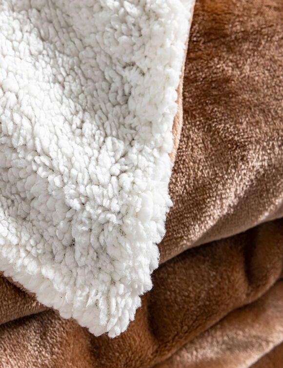 Couverture double face polaire et sherpa (noisette)
