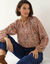Blouse en voile imprim&eacute; tachiste (rose blush)