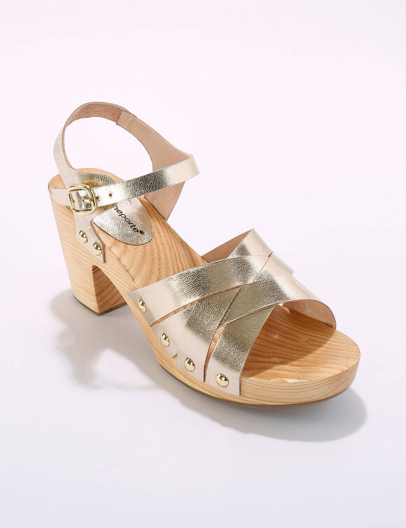  Leren klompen met studs, houten hak (goudkleurig)