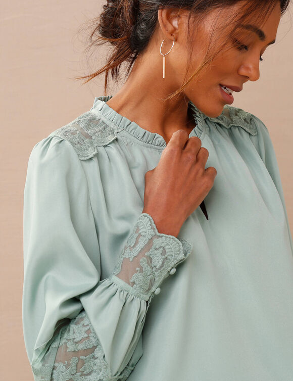 Blouse dentelle manches longues blousantes (vert grisé)