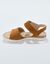 Leren sandalen met sleehak, krokostijl (karamel)