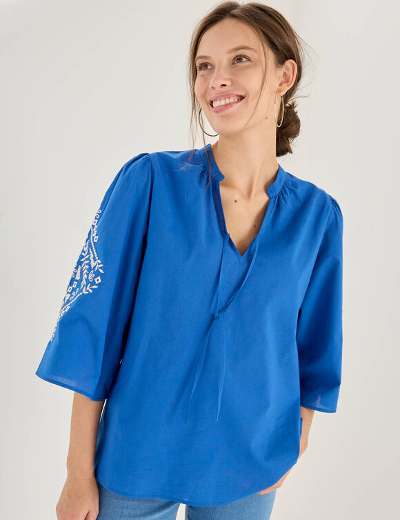 Blouse ample, manches 3/4 brod&eacute;es (bleu)