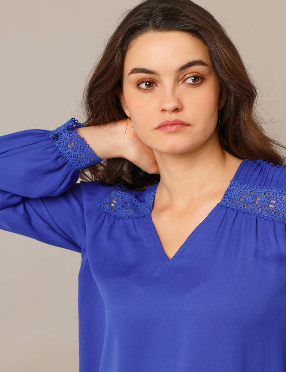 Blouse détails dentelle, crêpe (bleu dur)
