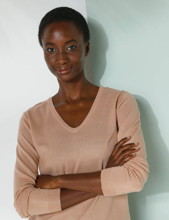 Pull col V, toucher doux (beige)