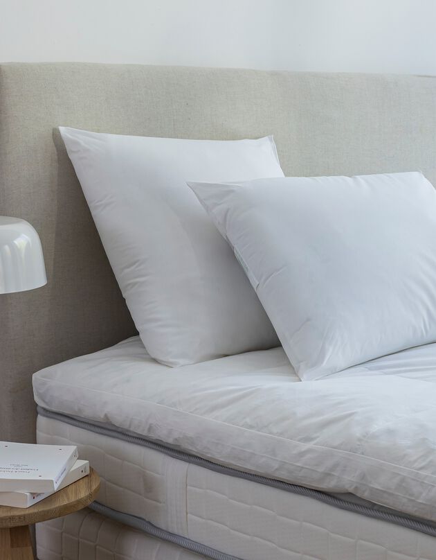 Stevig, anti-allergisch hoofdkussen met Proneem® antihuisstofmijtbehandeling (wit)