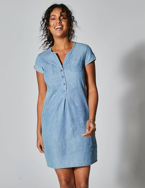 Robe col tunisien, denim l&eacute;ger (bleached)