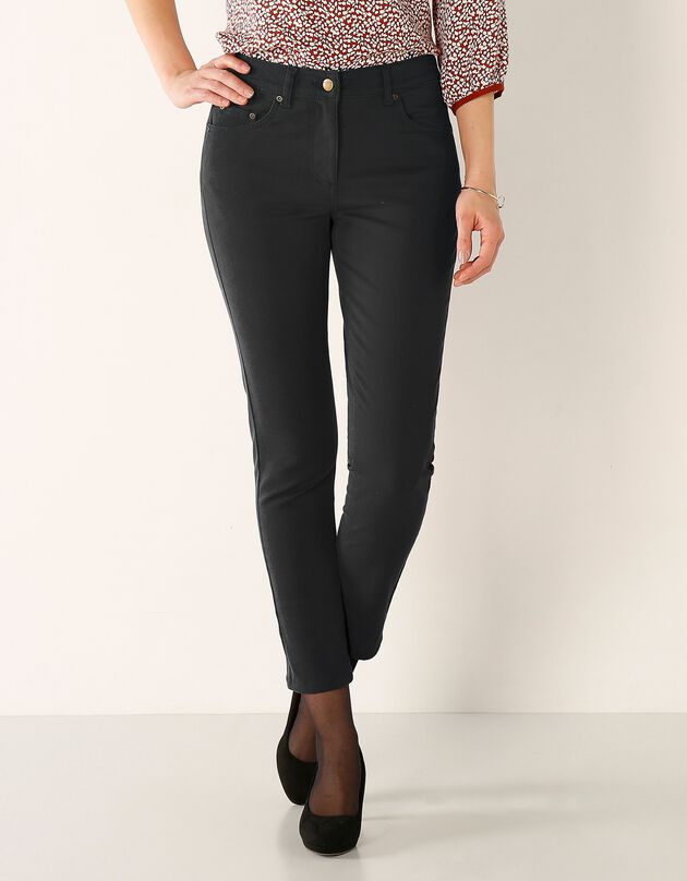 Pantalon 7/8ème fuselé stretch (noir)
