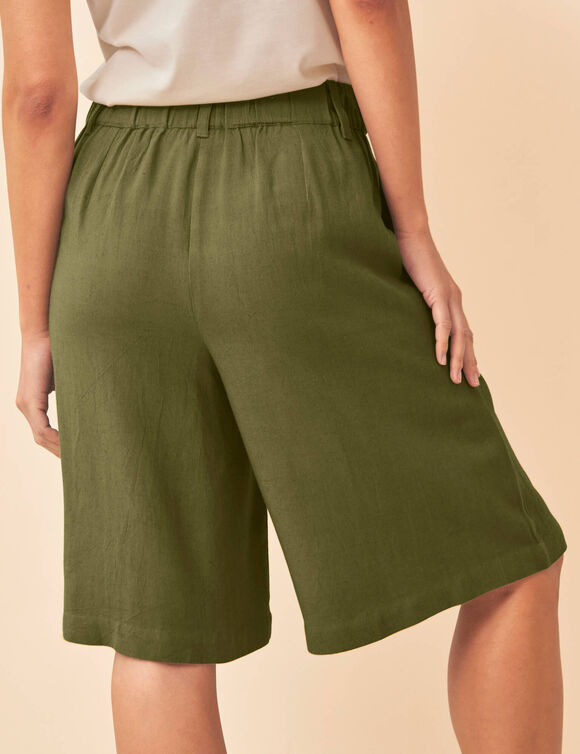 Bermuda coupe large, lin m&eacute;lang&eacute; (kaki)