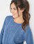 Pull col rond, maille torsad&eacute;e (bleu jean)