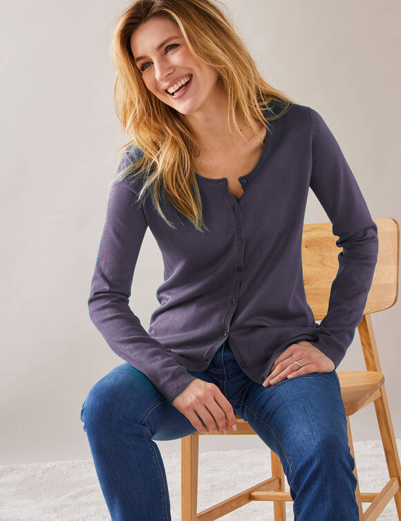 Cardigan boutonné col rond uni, toucher doux (aubergine)