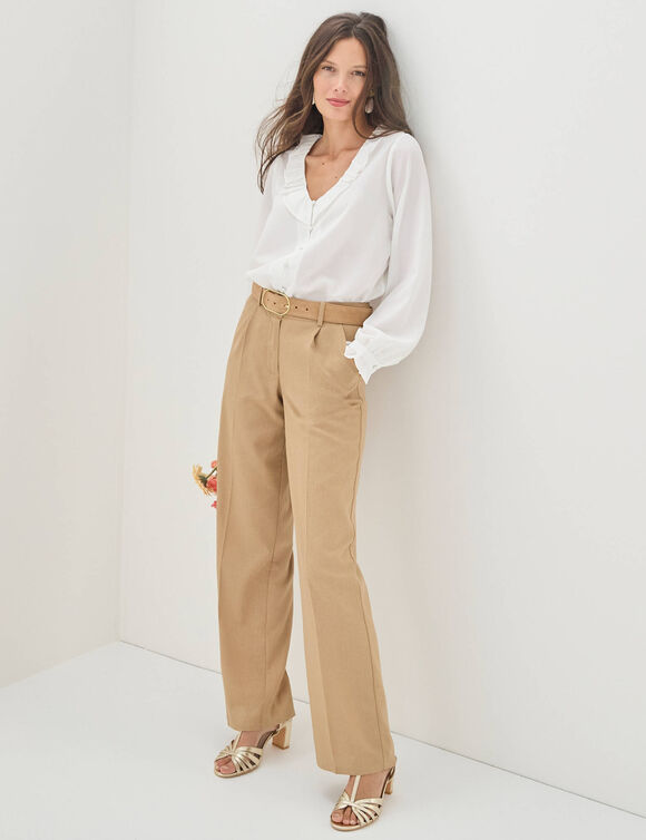 Chemisier boutonn&eacute; col V volant&eacute; (blanc cass&eacute;)