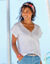 T-shirt col V doré maille unie (blanc)
