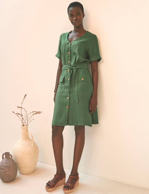 Robe saharienne boutonn&eacute;e unie, manches courtes (kaki)
