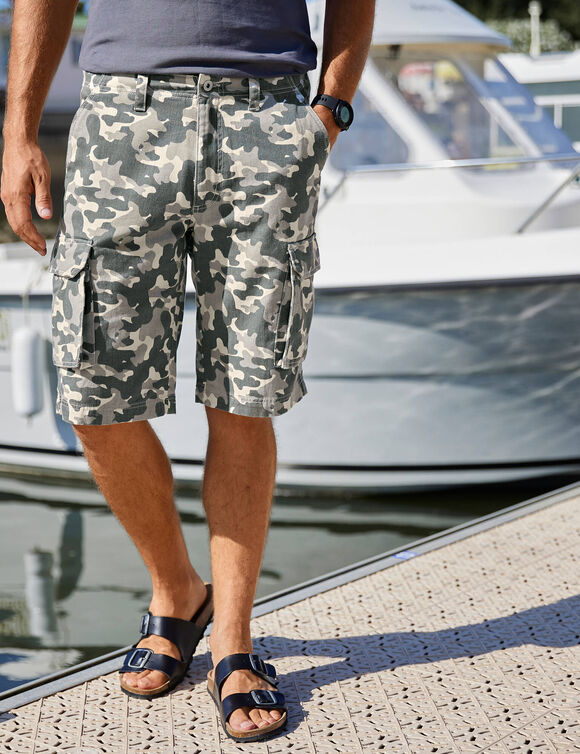 Bermuda toile imprimé camouflage (kaki clair)