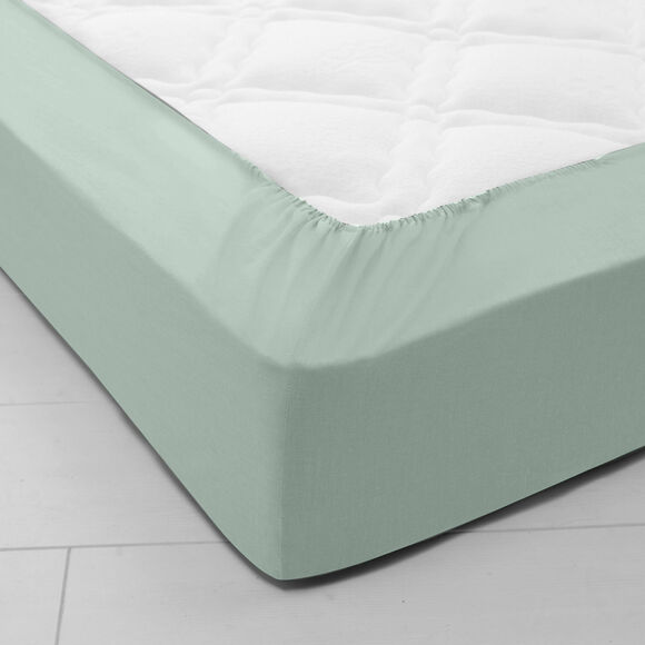 Effen hoeslaken in polyester-katoen, hoekdiepte 32 cm (amandel groen)