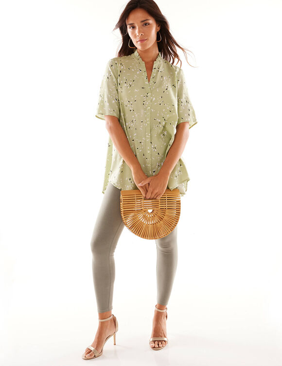 Tunique col tunisien boutonn&eacute;e imprim&eacute;e (vert p&acirc;le)