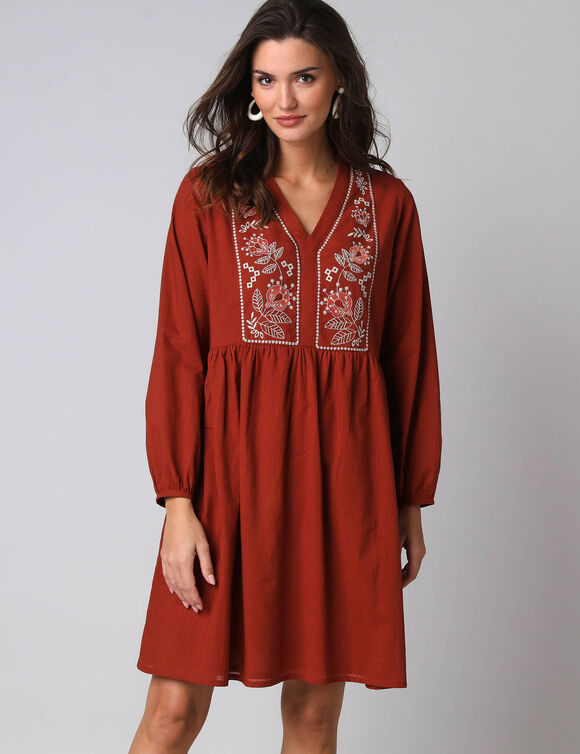 Robe courte brod&eacute;e unie en coton (paprika)
