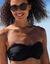 Haut de maillot de bain avec armatures Solaro - forme bandeau (noir) Haut de maillot de bain avec armatures Solaro - forme bandeau (noir)