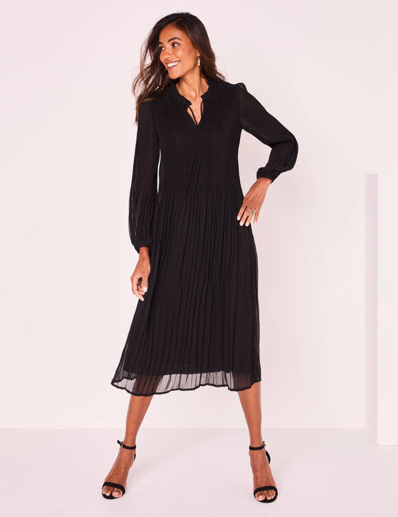 Robe unie mi longue, voile plissé (noir)