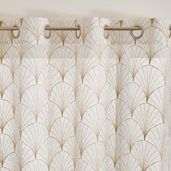 Geborduurd voilegordijn met 'art deco' motief - afgewerkt met oogringetjes (beige)
