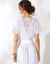 Lange jurk in crepon, detail in macramé (wit)
