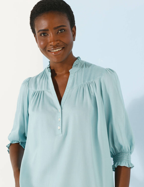 Blouse unie col tunisien, manches coudes smockées (bleu grisé)