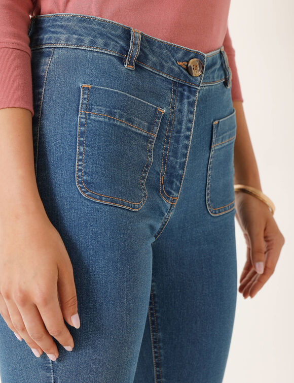 Jean bootcut, poches plaquées (stone)