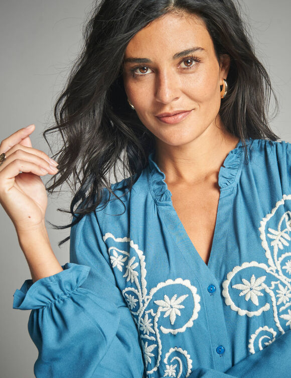 Chemisier brodé, viscose (bleu grisé / écru)