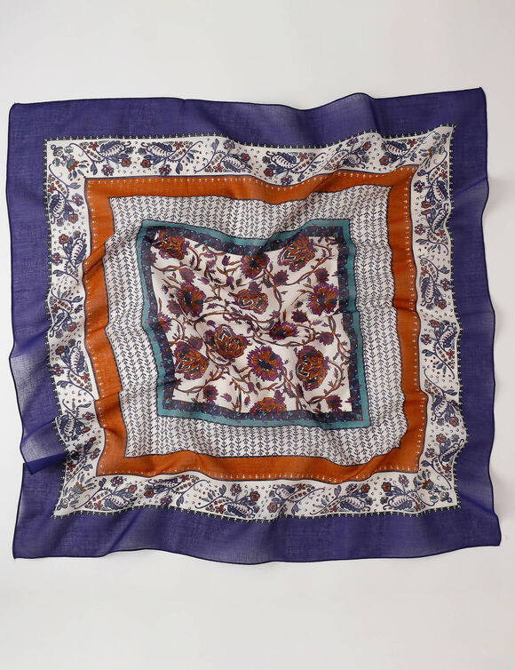 Sjaal van katoenen voile, bedrukt met een floraal patroon in bohemienstijl (indigo / karamel)