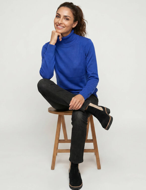 Pull col roul&eacute;, toucher doux (bleu)