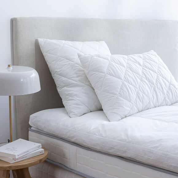 Hoofdkussen met vormgeheugen F.A.N.® Antibac (wit)