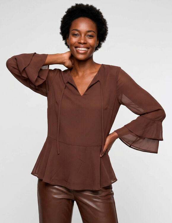 Blouse met een baskisch motief met ruches, effen voile (chocolade)