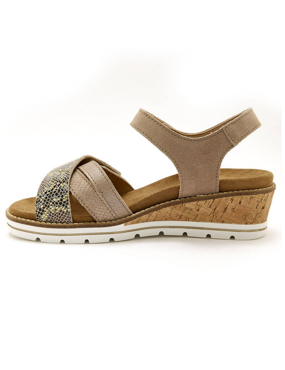 Sandalen met scratchtsluiting, sleehakje (beige)