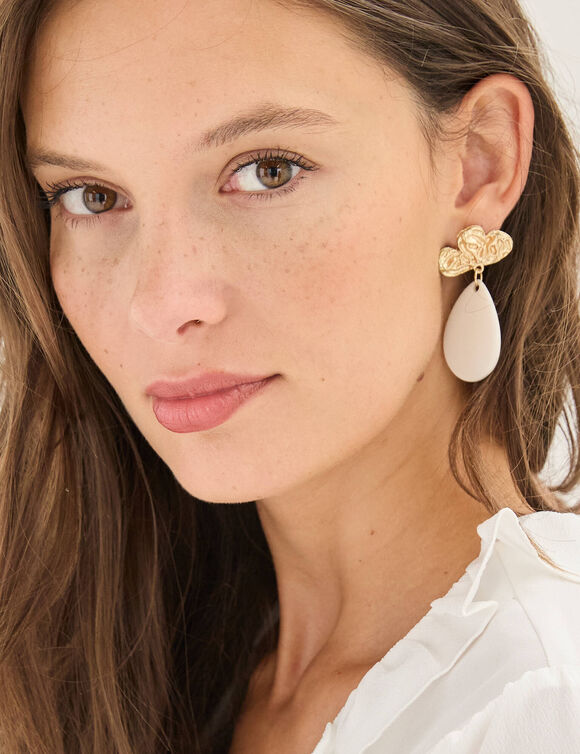 'Klaver' oorbellen met blaadje (ecru)