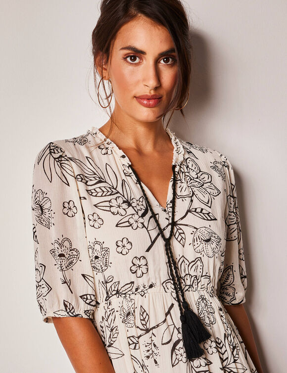 Robe longue volant&eacute;e imprim&eacute;e (&eacute;cru / noir)