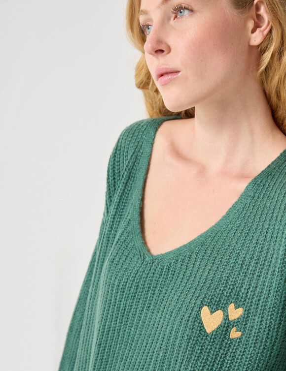 Loose trui met V-hals en geborduurde hartjes, patenttricot (groen)