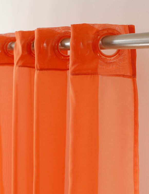 Effen voilegordijn met oogringen (terracotta)