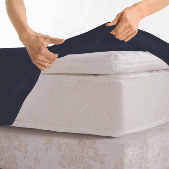 Hoeslaken van katoenbatist, 72 draden/cm&sup2; - hoek 40 cm (inktblauw)