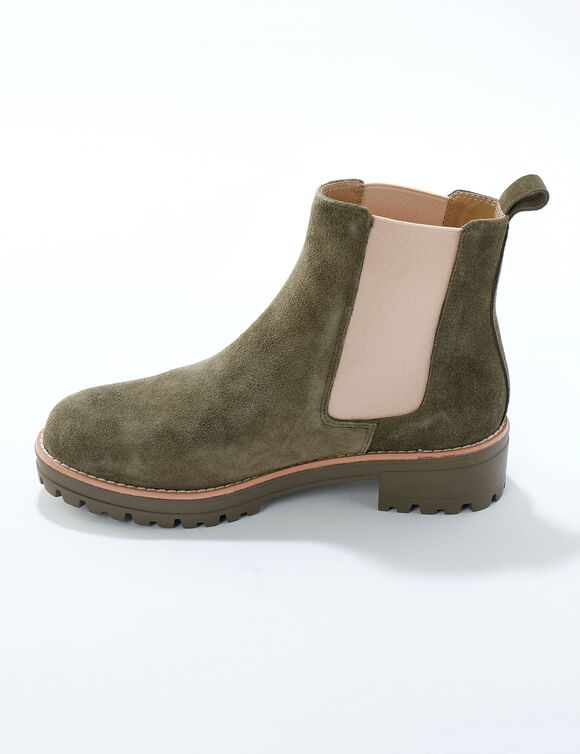 Chelsea boots in splitleer, dikke, geribbelde zool (kaki)