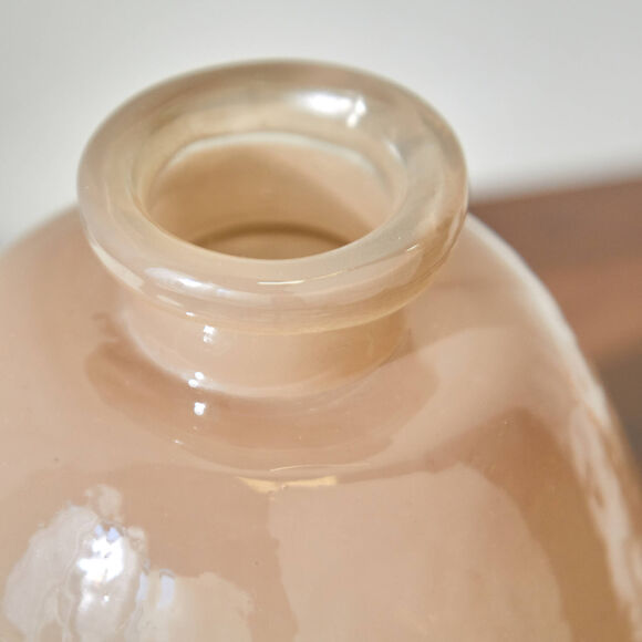 Vase taupe en verre semi-opaque (taupe)
