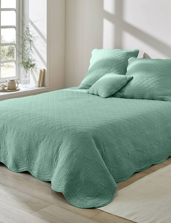 Effen bedsprei in boutissprei-stijl Cassandre (groen)