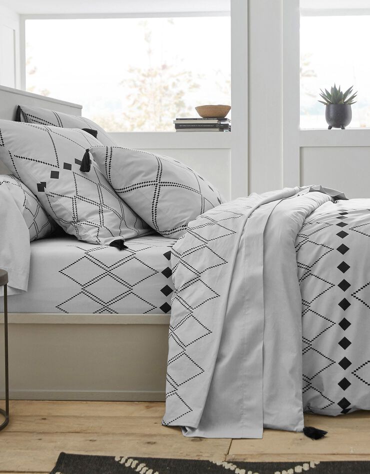 Linge de lit Massai coton à motifs graphiques et finitions pompons, gris Linge de lit Massai coton à motifs graphiques et finitions pompons, gris, hi-res image number 5