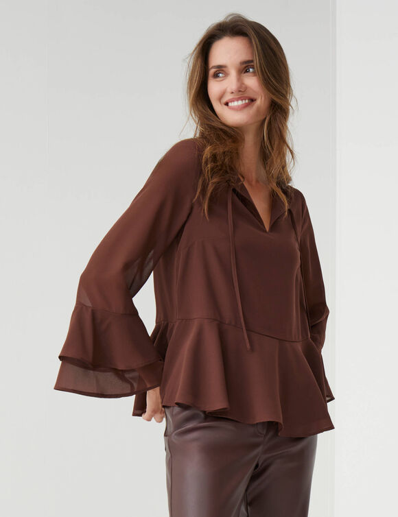 Blouse met een baskisch motief met ruches, effen voile (chocolade)