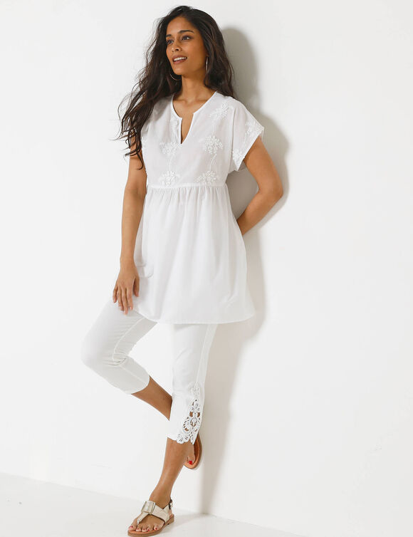 Tunique &agrave; plastron broderie anglaise, manches courtes (wit)